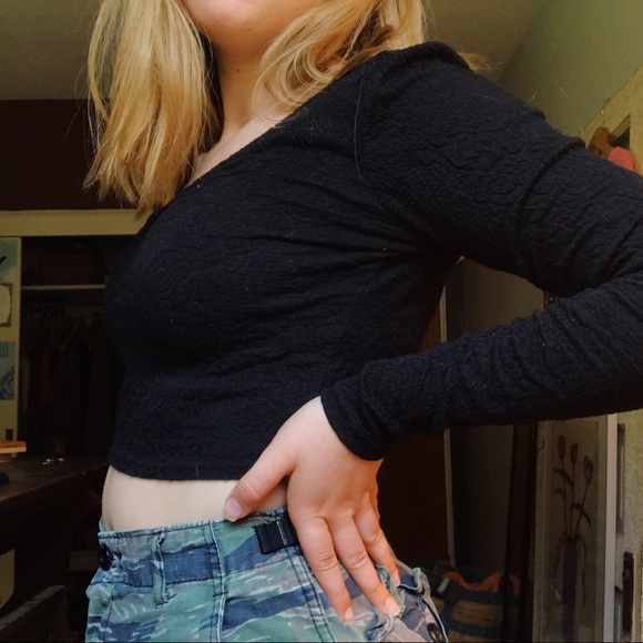 Forever 21 Cropped Top - Picture 5 of 5